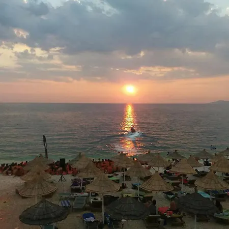 بيت للعطل Summer Family